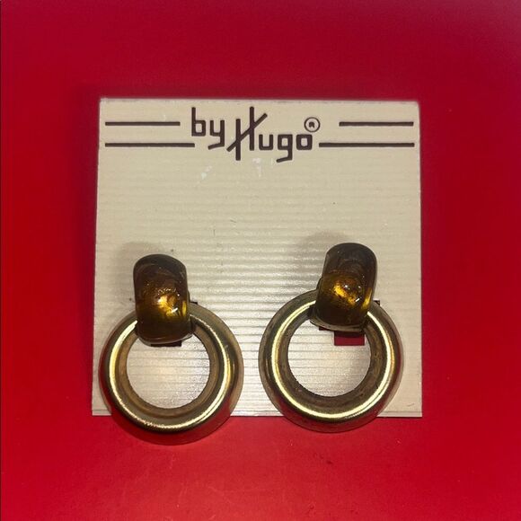 HUGO Jewelry - HUGO Vintage Antiqued Gold-tone hoop drop earrings w/ tortoise shell accent #90s